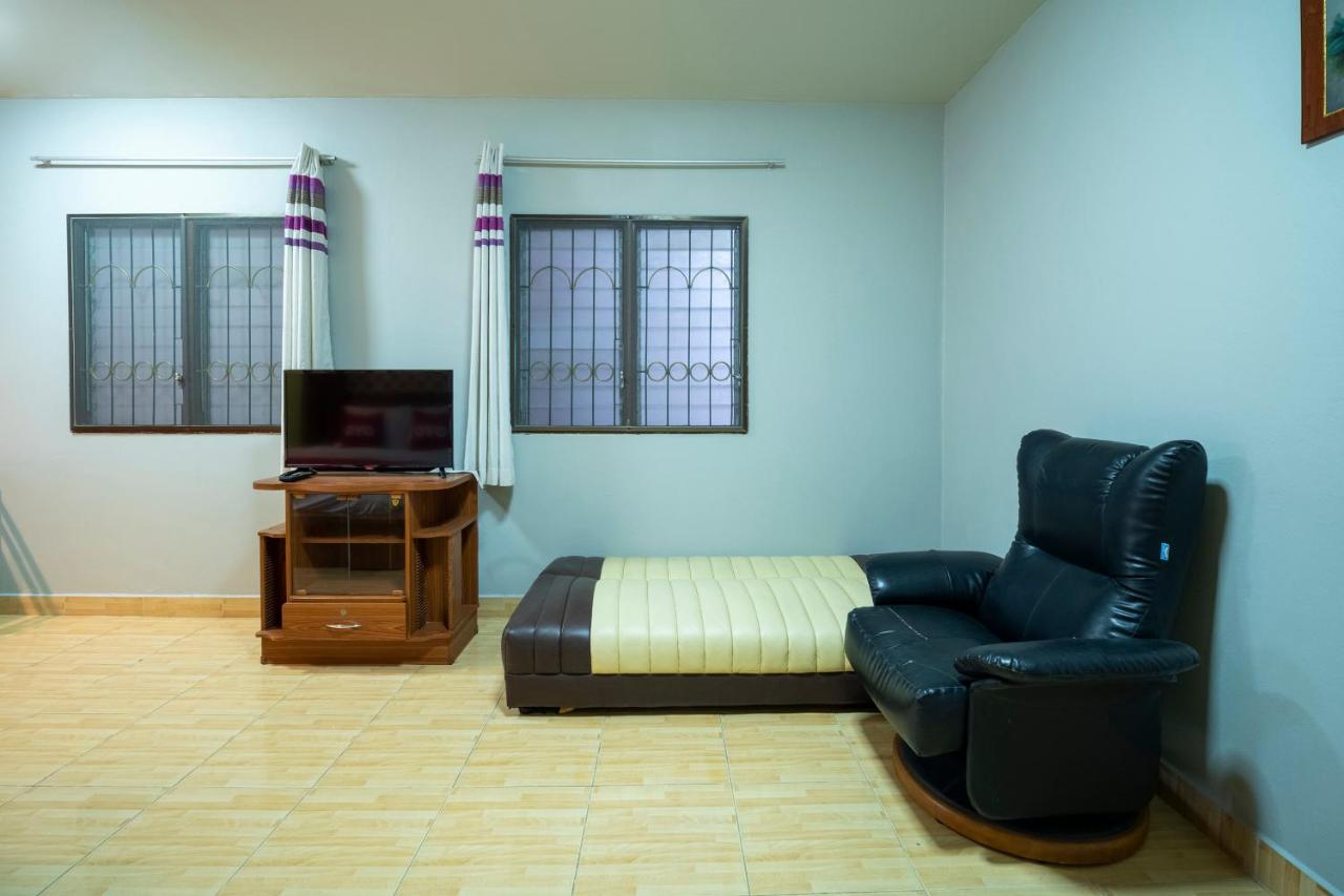 Oyo 663 Green Beach Room Pattaya Exterior foto