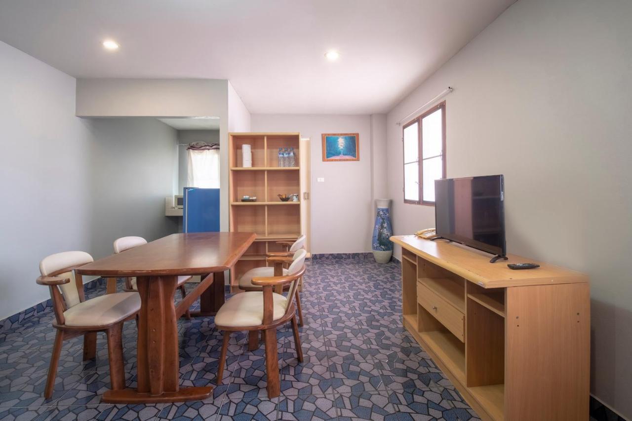 Oyo 663 Green Beach Room Pattaya Exterior foto